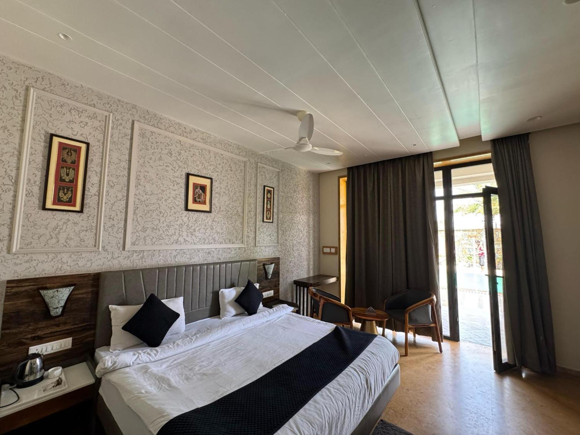 Sukoon Resort พุชการ์ ภายนอก รูปภาพ